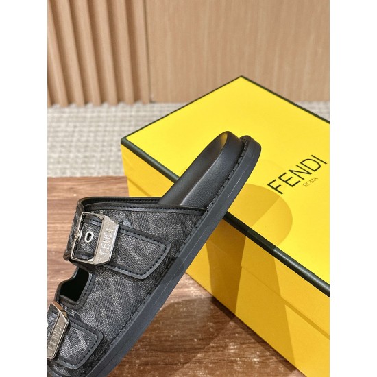 Fendi Slippers and sandals