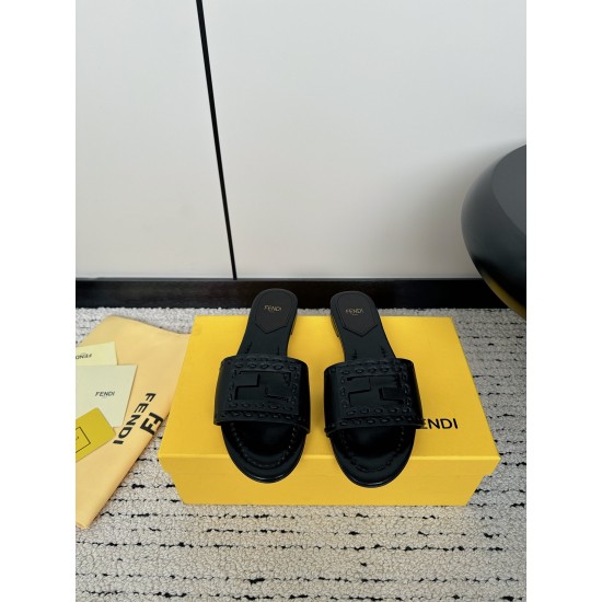 Fendi Slippers and sandals
