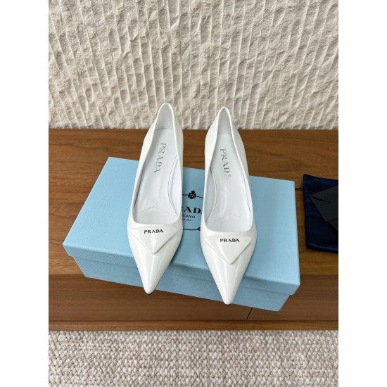 Prada Pumps and ballerinas