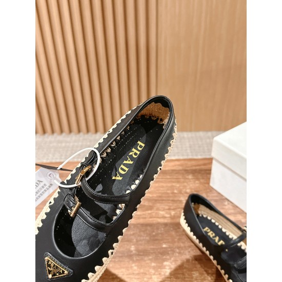 Prada Pumps and ballerinas