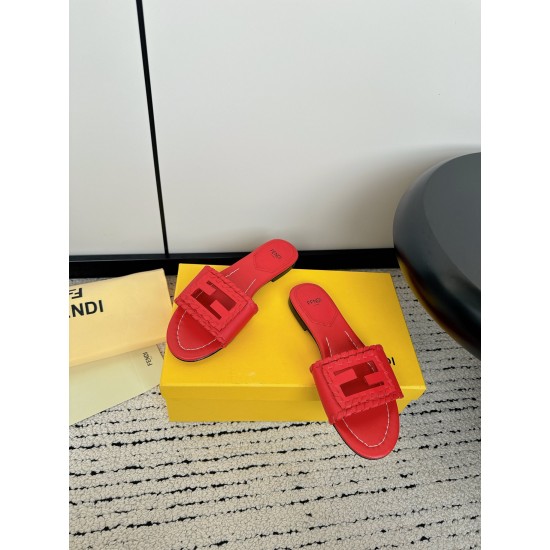 Fendi Slippers and sandals