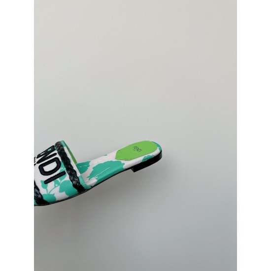 Fendi Slippers and sandals