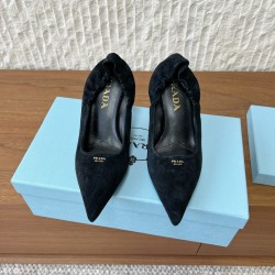 Prada Pumps and ballerinas