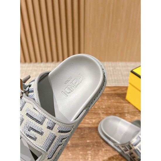 Fendi Slippers and sandals