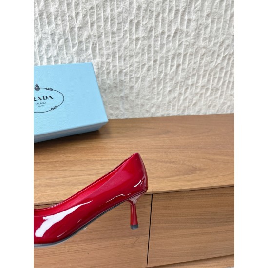 Prada Pumps and ballerinas