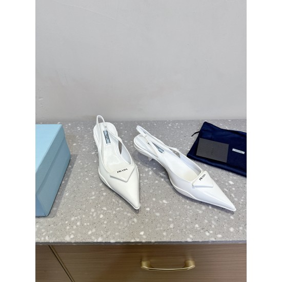 Prada Pumps and ballerinas