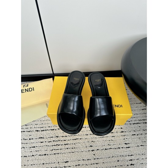 Fendi Slippers and sandals