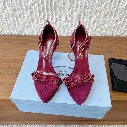 Prada Pumps and ballerinas