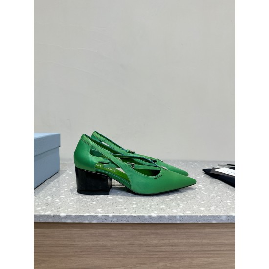 Prada Pumps and ballerinas