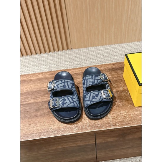 Fendi Slippers and sandals