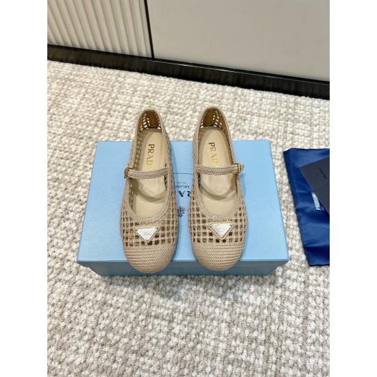 Prada Pumps and ballerinas