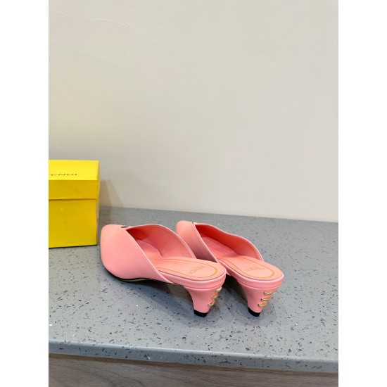 Fendi Slippers and sandals