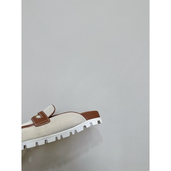 MiuMiu Slippers