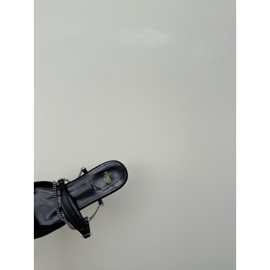 Fendi Slippers and sandals