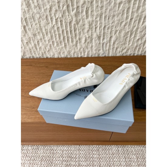 Prada Pumps and ballerinas