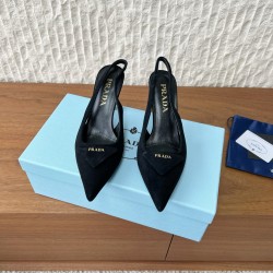 Prada Pumps and ballerinas