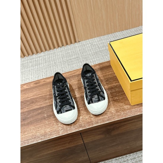 Fendi Sneakers