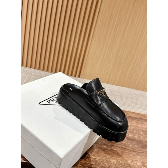 Prada Slippers and mules