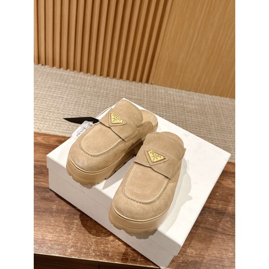Prada Slippers and mules