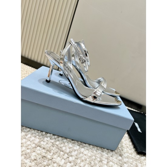 Prada Pumps and ballerinas