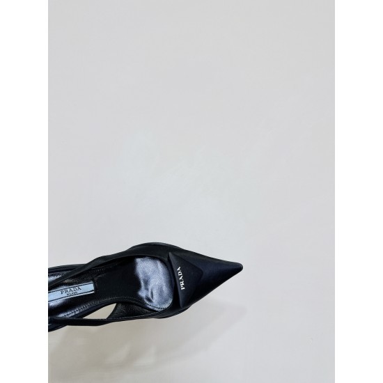 Prada Pumps and ballerinas