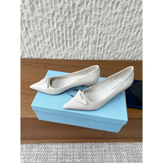 Prada Pumps and ballerinas