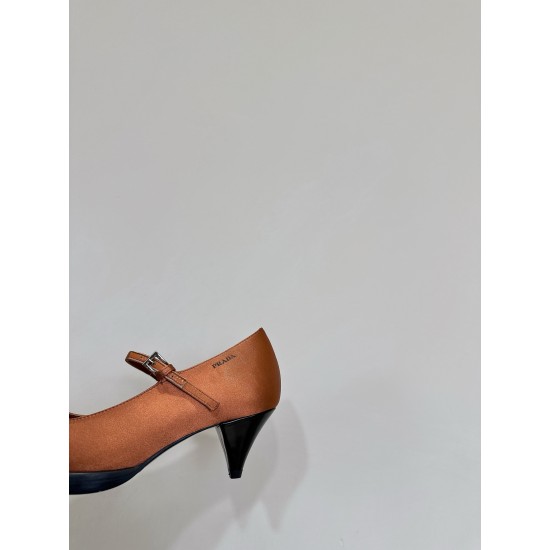 Prada Pumps and ballerinas