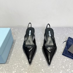 Prada Pumps and ballerinas