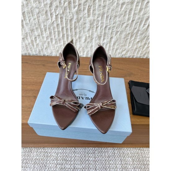Prada Pumps and ballerinas