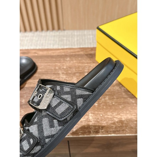 Fendi Slippers and sandals