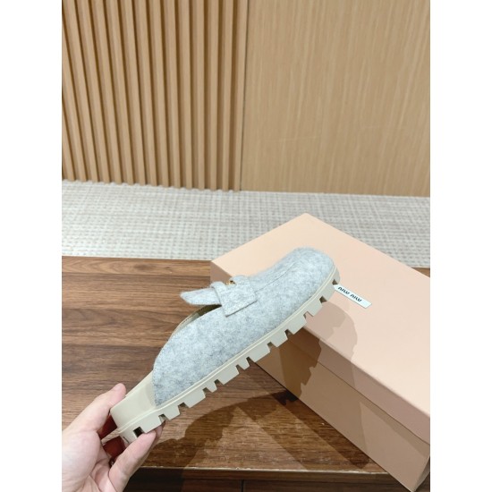MiuMiu Slippers