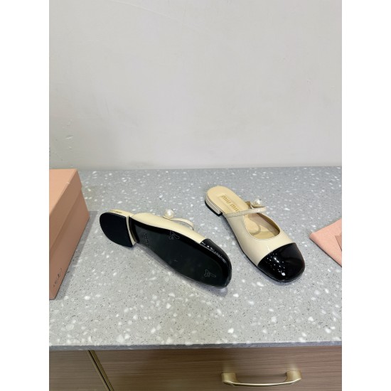 MiuMiu Slippers