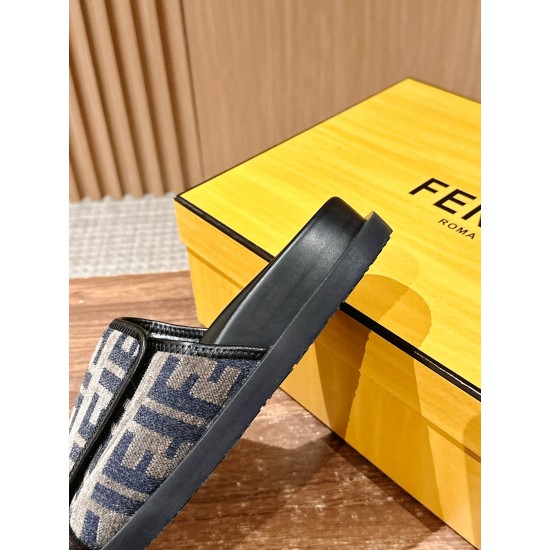 Fendi Slippers and sandals