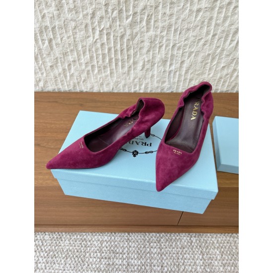 Prada Pumps and ballerinas