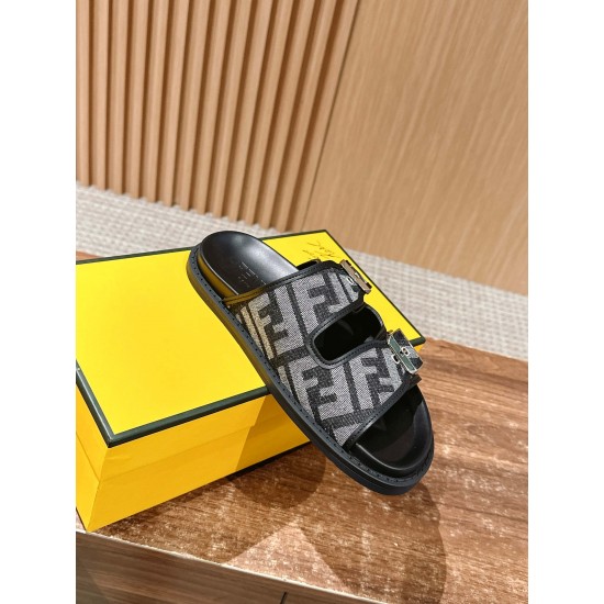 Fendi Slippers and sandals