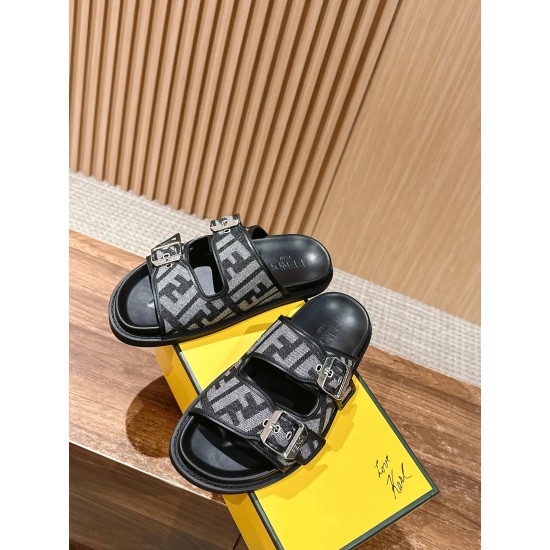 Fendi Slippers and sandals