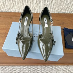 Prada Pumps and ballerinas