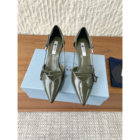 Prada Pumps and ballerinas