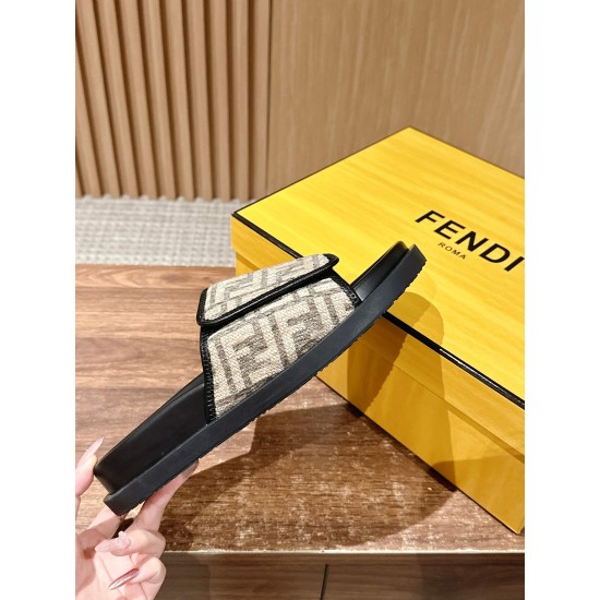 Fendi Slippers and sandals