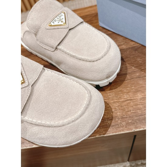 Prada Slippers and mules