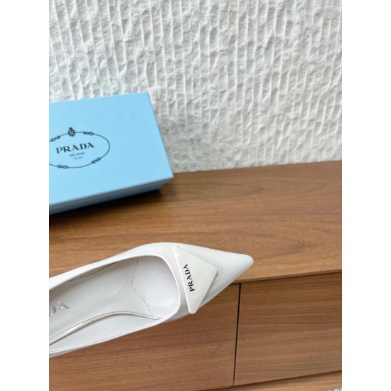 Prada Pumps and ballerinas