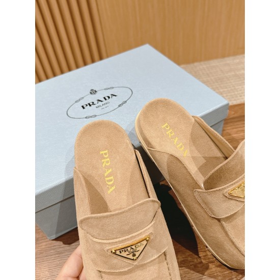 Prada Slippers and mules