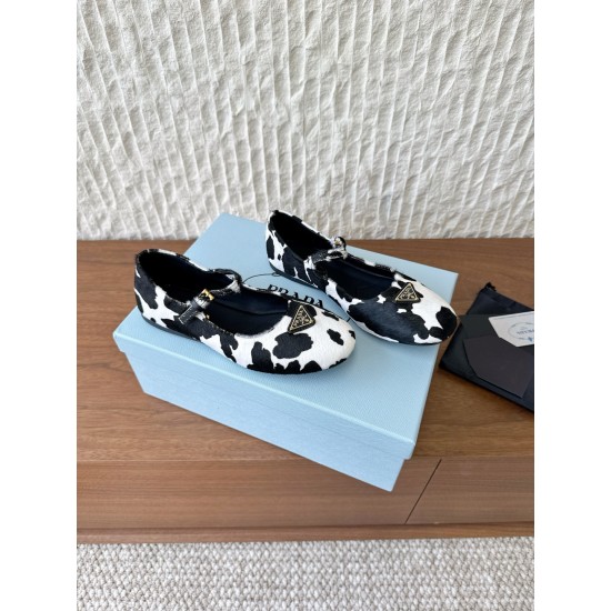 Prada Pumps and ballerinas