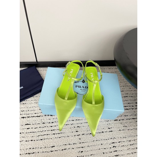 Prada Pumps and ballerinas