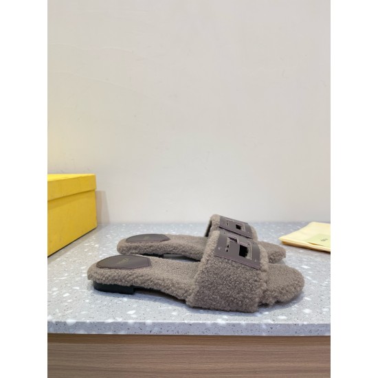 Fendi Slippers and sandals