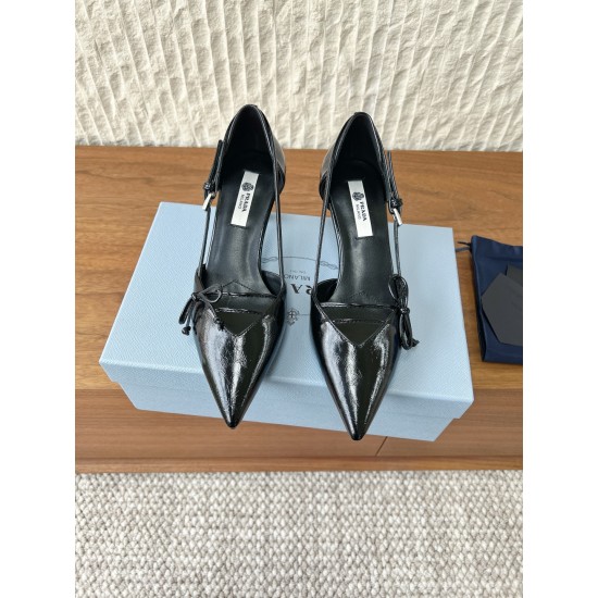 Prada Pumps and ballerinas