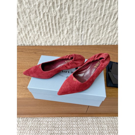 Prada Pumps and ballerinas
