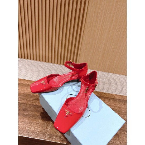 Prada Pumps and ballerinas