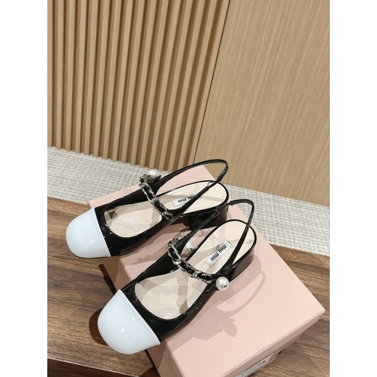 MiuMiu Sandals