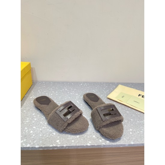 Fendi Slippers and sandals